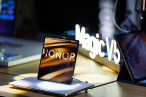HONOR                    ©Mihnea Ratte-9