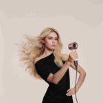 Beauty on the go: rutina Dyson care te însoțește peste tot